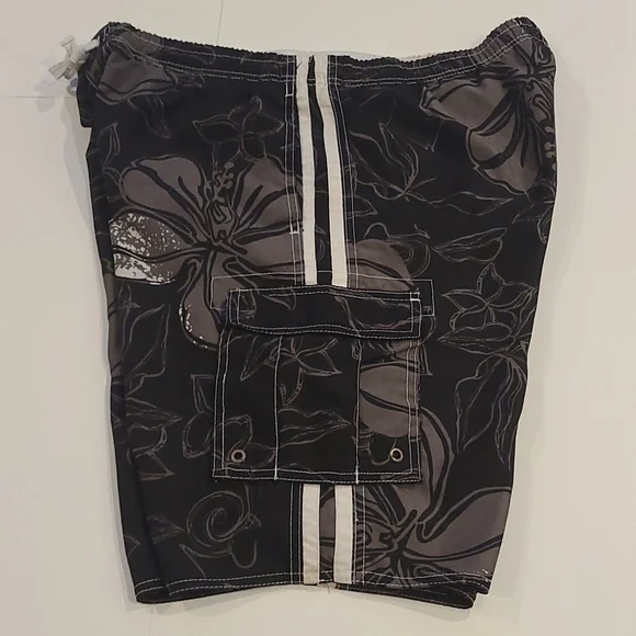 3/$20 US Apparel Black & Tan Hawaiian Print Swim Trunks - Picture 4 of 7